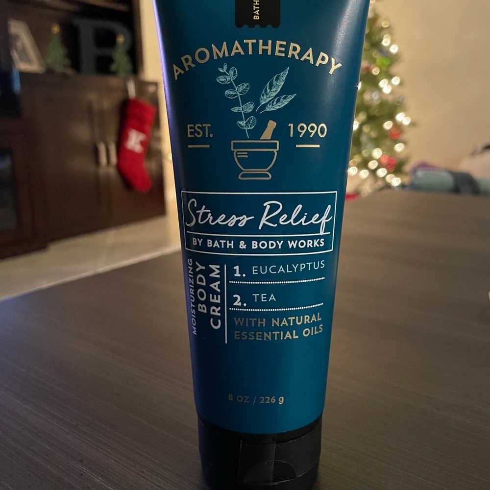 Bath and Bodywork Eucalyptus and Tea Body Cream